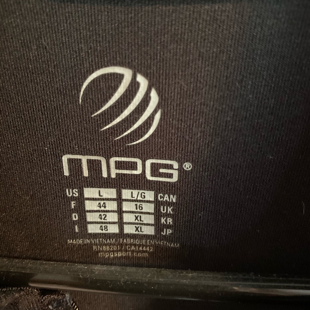 MPG Run Jacket - Picture 5 of 8